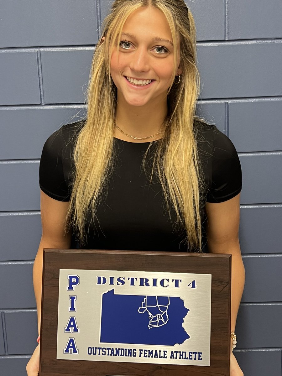 ccbluejaysports's tweet photo. Congratulations to Logan Welkom and Emmie Rowe who received the District IV Outstanding Athlete Award for the BlueJays.  Thanks for a great HS career. https://t.co/88dGPnItPY