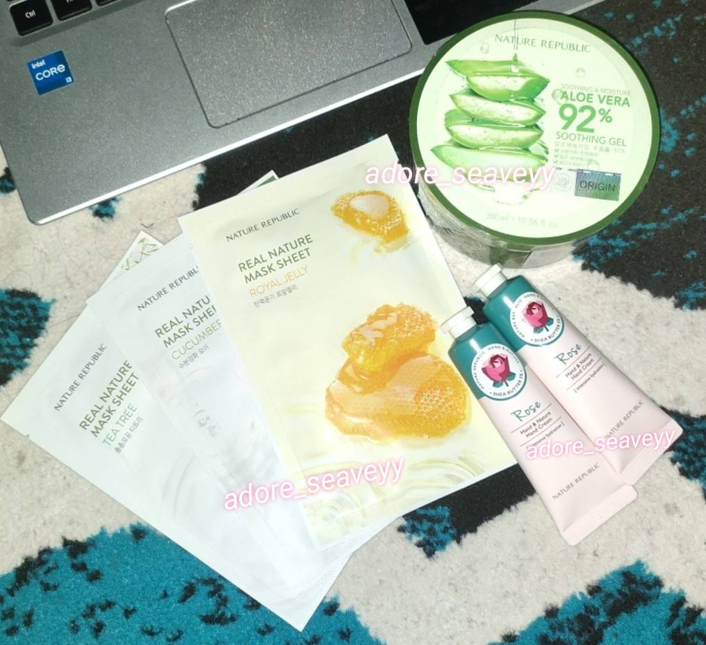 WTS want to sale skincare nature republic on hand dom Malang, Jatim.
Aloe Vera Jar 300ml : IDR 60k (only 1pc)
Sheetmask : IDR 7.5k / each
Handcream 30gr Rose : IDR 30k / each

can keep event more info just dm, mention after dm me🫶