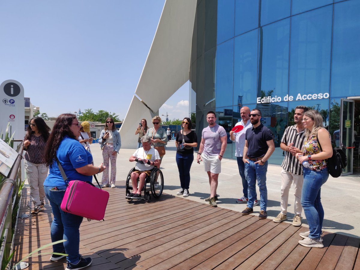 GVA Turisme (@gvaturisme) on Twitter photo També l'Oceanogràfic de <a href="/CACiencies/">Ciudad Artes Ciencia</a> està preparat per tal que tots/es gaudisquen de les seues experiències marines🦈🐟
#TurismoAccesibleCV També l'Oceanogràfic de <a href="/CACiencies/">Ciudad Artes Ciencia</a> està preparat per tal que tots/es gaudisquen de les seues experiències marines🦈🐟
#TurismoAccesibleCV