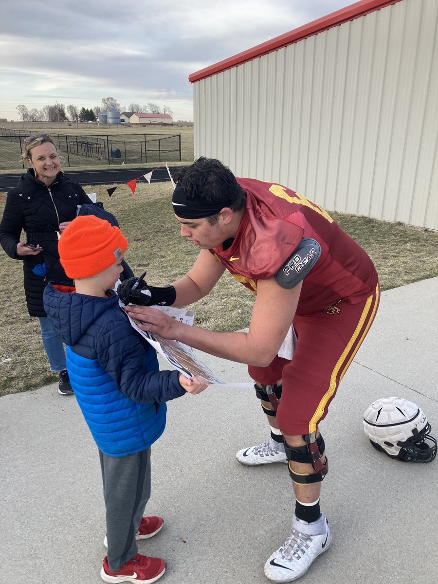 Brian Sauser tweet media