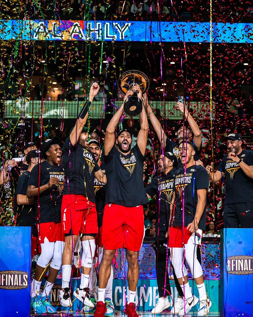 OmarAzabb's tweet photo. A perfect end for the season ✍🏻🏆 https://t.co/IEKb0vLxRe
