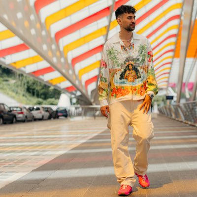 djflashbe's tweet photo. #NouvellePhotoDeProfil https://t.co/4Z1pg3xtZ7
