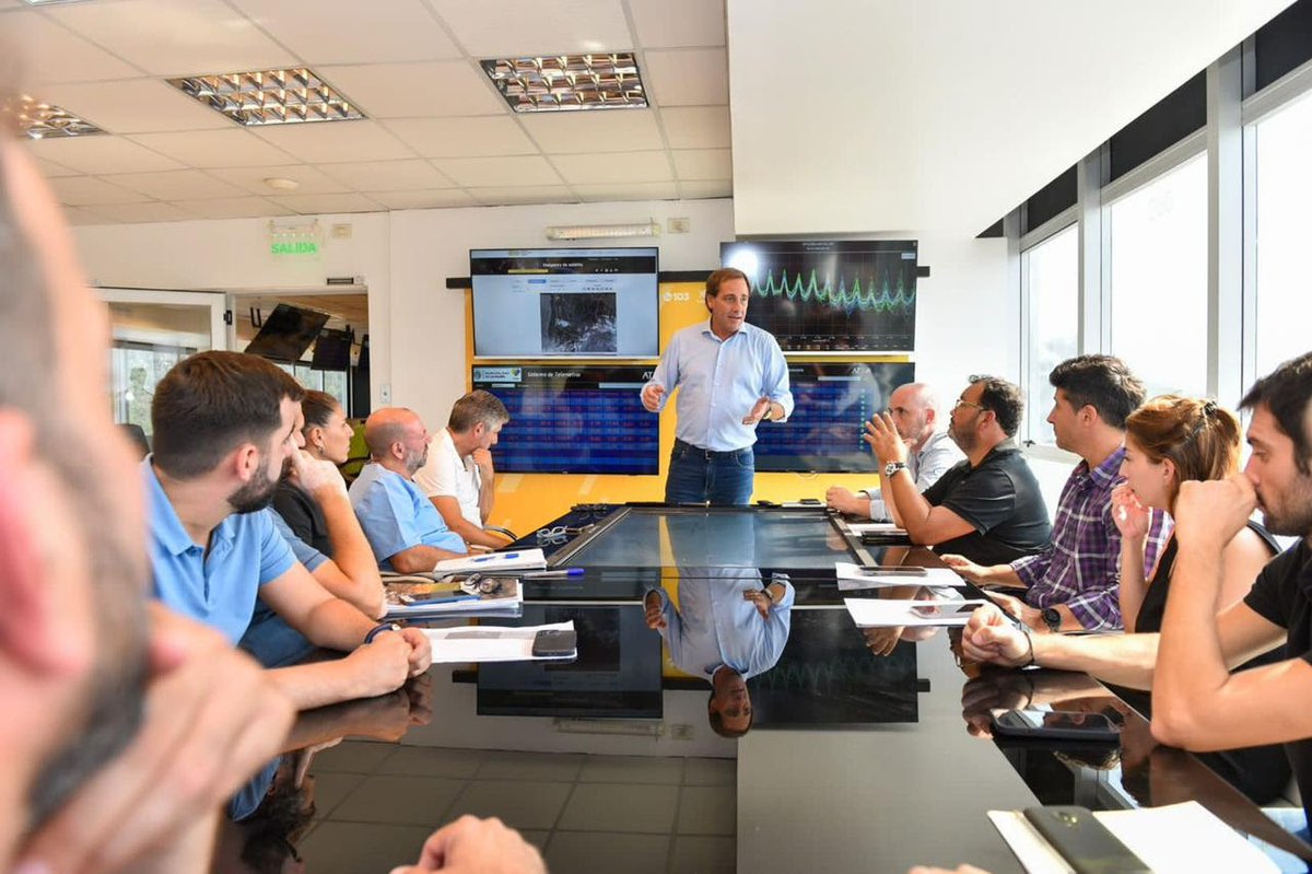 impulsobaires's tweet image. #LaPlata Sala de situación, video wall y alarma inteligente: así es el COEM, una de las bases operativas más modernas de Argentina impulsobaires.com.ar/nota/307537/sa…