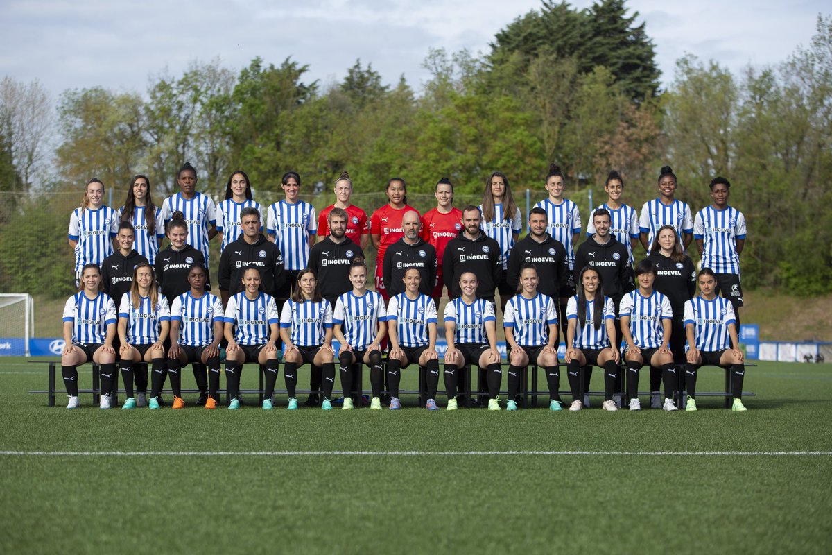 22-23🔵⚪️🦊

Viure, entrenar, acompanyar

📸 <a href="/iLavcor/">Imanol Lavcor</a> <a href="/MarianLucendo/">𝙈𝙖𝙧𝙞𝙖𝙣 𝙇𝙪𝙘𝙚𝙣𝙙𝙤</a>