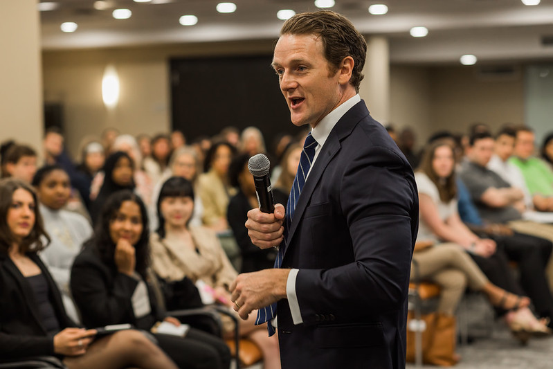 @UMassLowell @UML_FAHSS  students spent a week in the nation’s capital with @twcinternships for the National Security seminar, engaged with influential leaders and made connections that will fuel their personal and professional futures! thanks to Faculty Director @neilshortland.