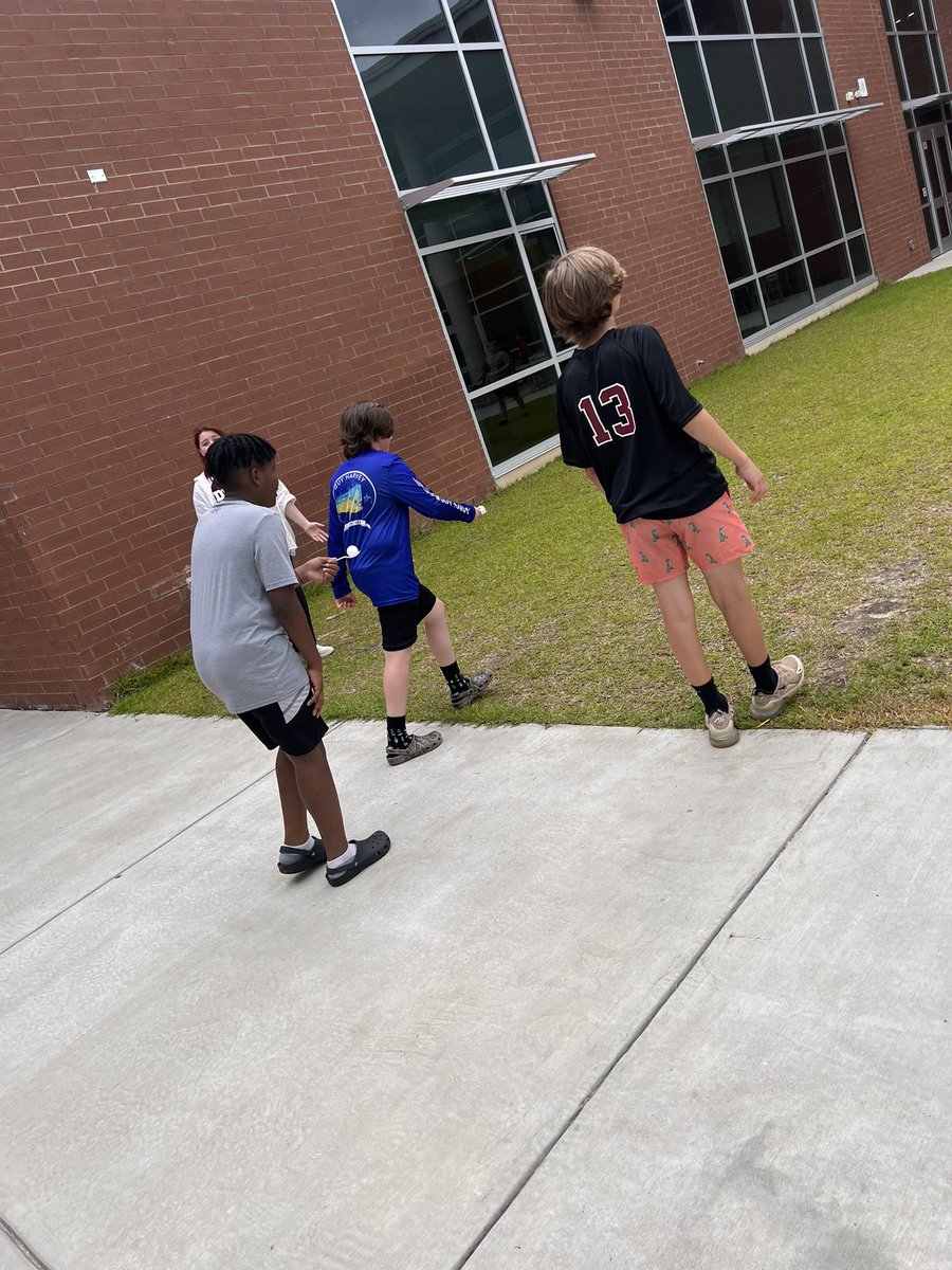 Miss__Gantt's tweet photo. #Lex1ShoutOut to the 7th grade team for hosting a good old fashion Field Day! 🥳 It brought back all the feels with the relays and 3-legged race! #pelionpride #PMSGrows https://t.co/6MuKpEycHk