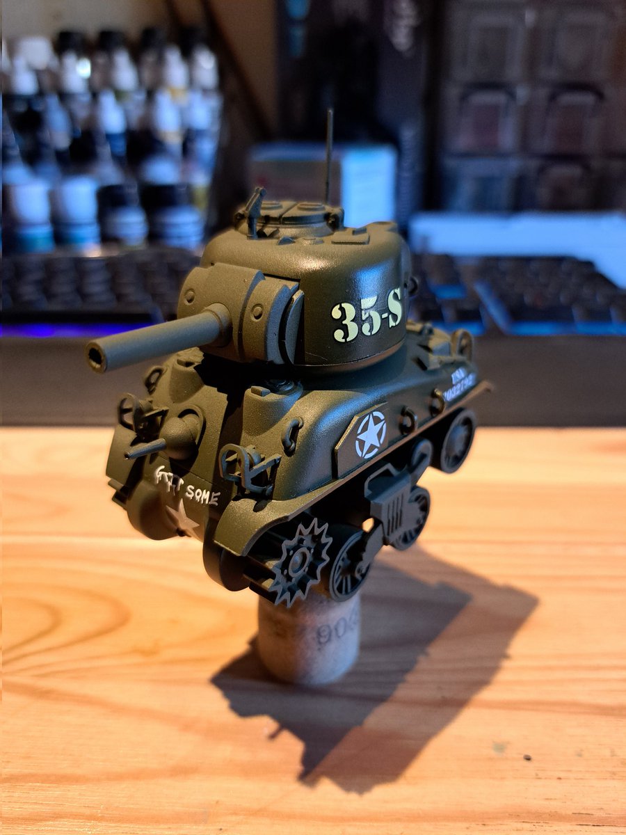 Funny wartoon sherman tank paint proces simpel. With tamiya olivedrab and buff for lighter parts. Its ready for its clearcoat soon