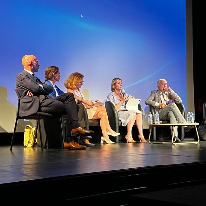 Académie de Versailles tweet media