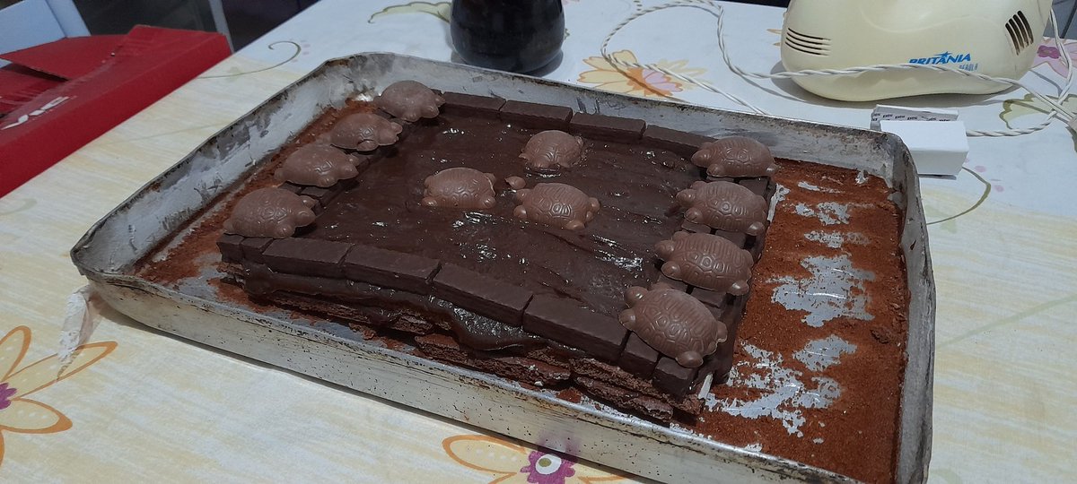 「bolo de aniversário rinha de tortuguita 」|Pimentel 🕷のイラスト