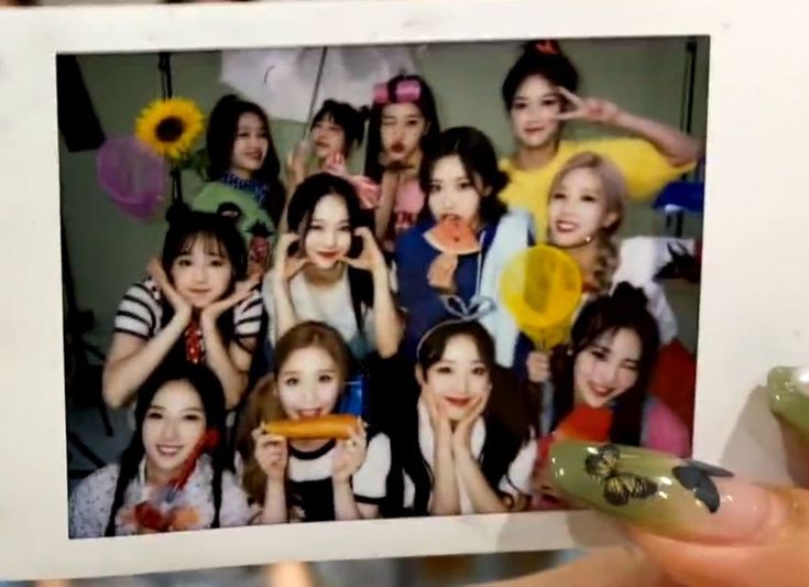 ᅠ
ᅠ
ᅠ
[06012023 ⨾ 11:06 P.M.] 🦋💭

kongju.⠀⠀⨾  happy 9th, my tahanan! <33 mwamwa kayo sa ‘kin!! 💛

ᅠ
ᅠ