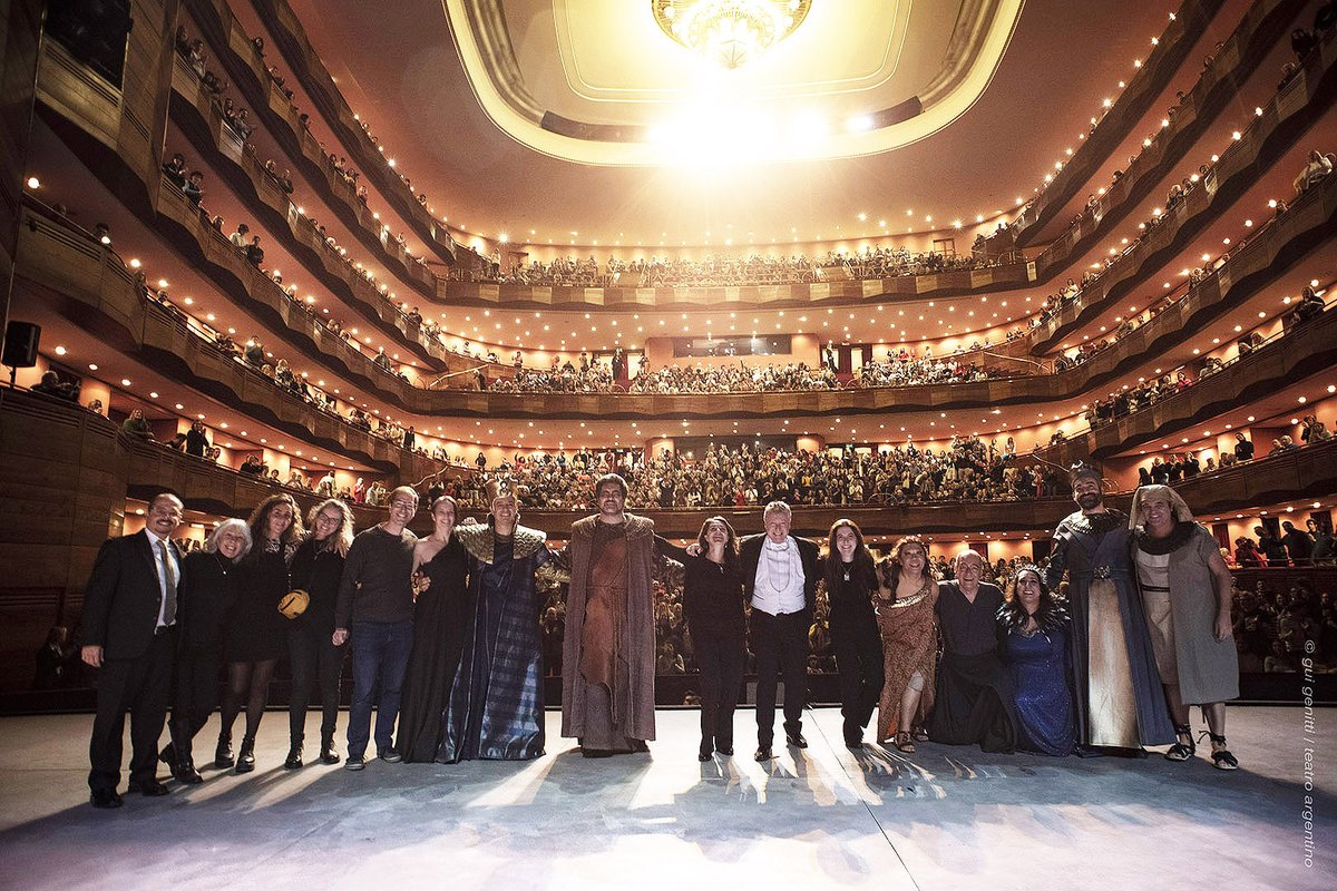 TeatroArgentino's tweet photo. El domingo pasado nos despedimos de AIDA de #Verdi, felices por haber vuelto con la #ópera a nuestro gran escenario con cinco encuentros a sala llena ❤️🙌.
#OrquestaEstable #CoroEstable #BalletEstable #Verdi #teatroargentino
@CulturaPBA   @fsaintout @BAProvincia @Kicillofok https://t.co/u2d3IDlzTK