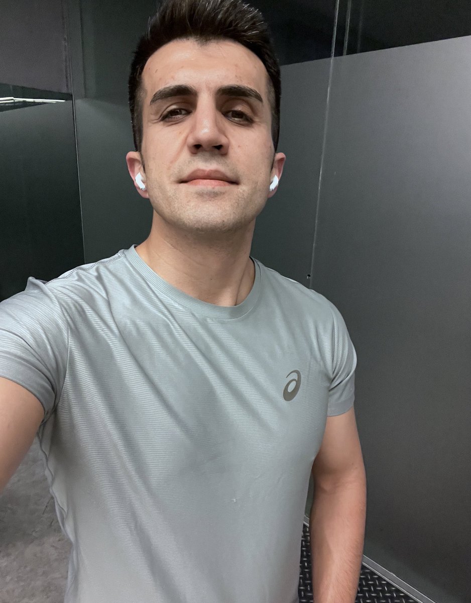 kardiyobey's tweet photo. Akşam sporu uykunun düşmanı değil dostudur.

Akşam sporu ve sonrasındaki ılık duş kadar uyku kalitesini arttıran başka bir şey neredeyse yoktur.

Akşam sporu sorunların, dertlerin çözüm noktasıdır. Şifadır, kalbin ve ruhun en yakın arkadaşıdır.

Yapalım 💪🫶 https://t.co/CD9fMXV525