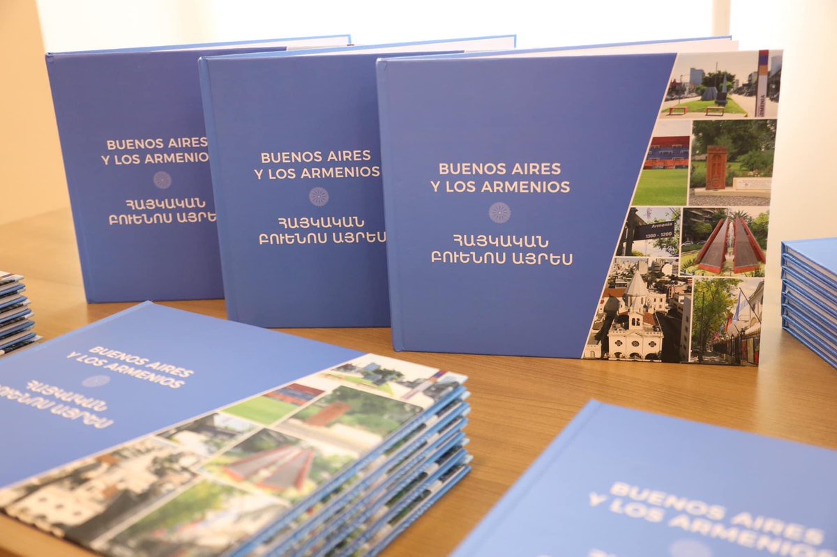 armembargentina's tweet photo. El 31 de mayo en @MFAofArmenia la delegación parlamentaria argentina participó en la presentación del libro “Buenos Aires y los armenios”, iniciativa de la Embajada de #Armenia en #Argentina. (1/4) https://t.co/0eaCOiPmU7