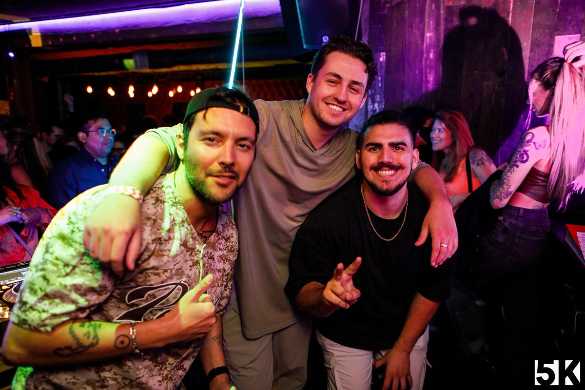 jaogaz's tweet photo. Thank you so much to 5K for an amazing show !! Can’t wait for the next one 😍. It was an honor playing alongside of @ANATTAsounds and @eliogold !! 
•
•
#seattle #monkeyloft #housemusic #techno 
•
•
🐒 Monkey Loft 🐒 https://t.co/BPWJ4t7GqF