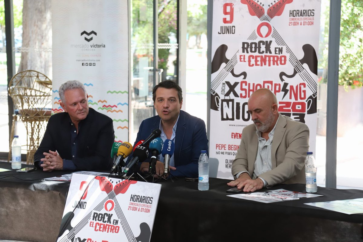 MercVictoria's tweet photo. Todo listo para la Shopping Night de Córdoba 2023 | Rock y compras para la noche del 9 de junio

Los comercios sacarán a la calle sus expositores, los horarios de las tiendas se prolongarán hasta la 1.00 de la madrugada y no faltará la música en Las Tendillas. https://t.co/UEQK3bMFEW