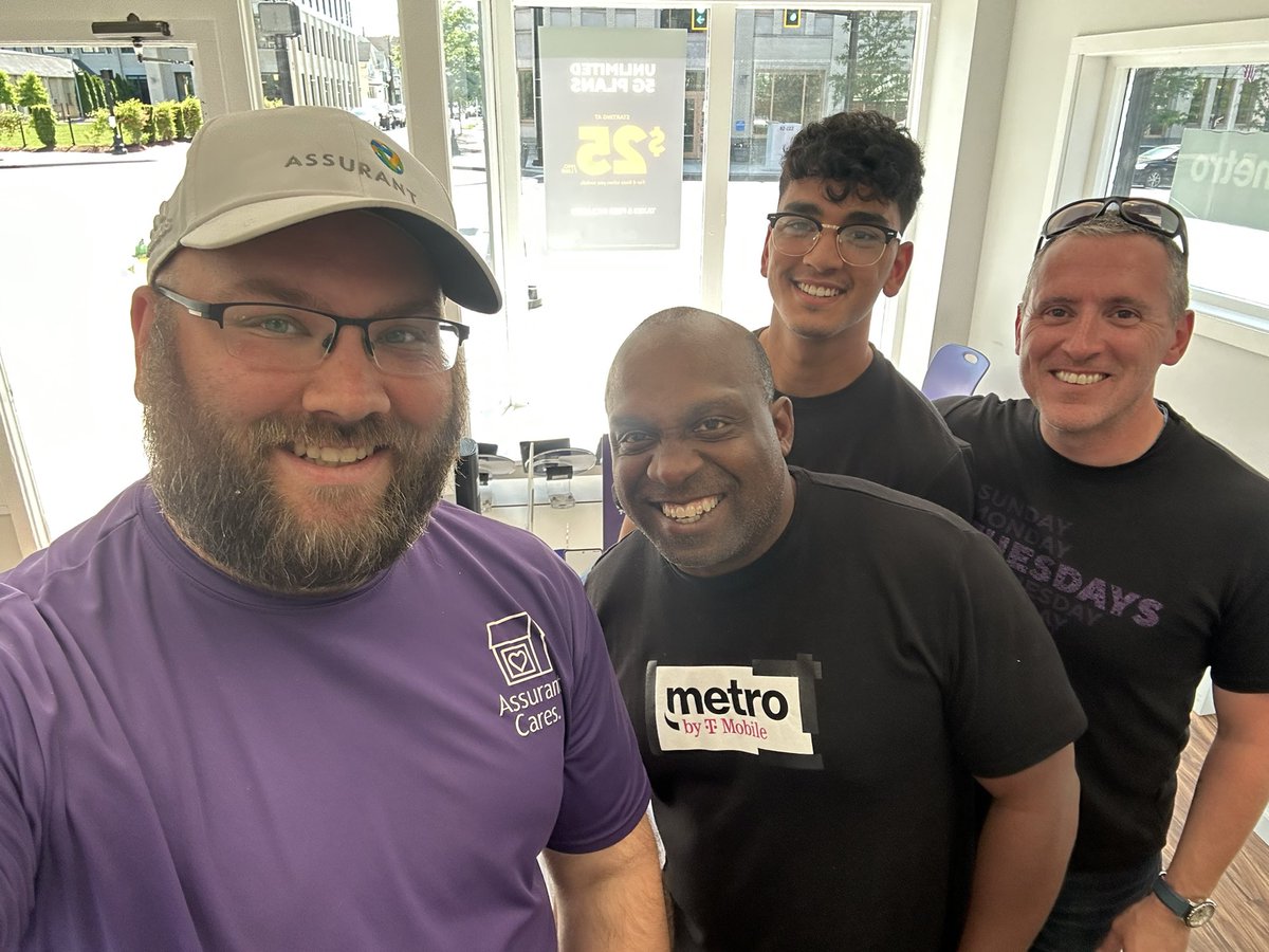 Dan_Leach2's tweet photo. Closing out May strong with the Hartford team! Always finding new ways to overcome objections and position value! https://t.co/Kdo5Csstj1