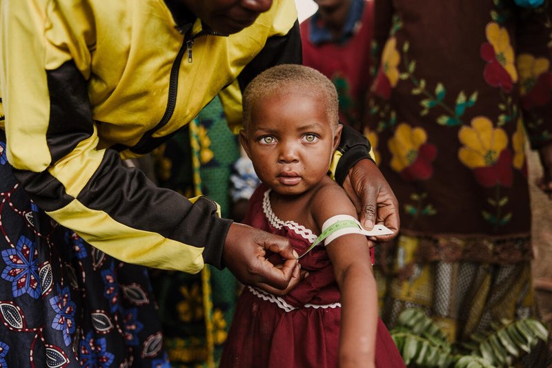 bpwdawson's tweet photo. What do we know about the devastating impact of the catastrophic #HungerCrisis? And what solutions are @WorldVision, @WFP, and partners deploying? Find out via @guardian.
#FoodNotFamine | #SGD2 | #ZeroHunger
https://t.co/C1bvG8dAE1 https://t.co/IRtWR7Oqzb