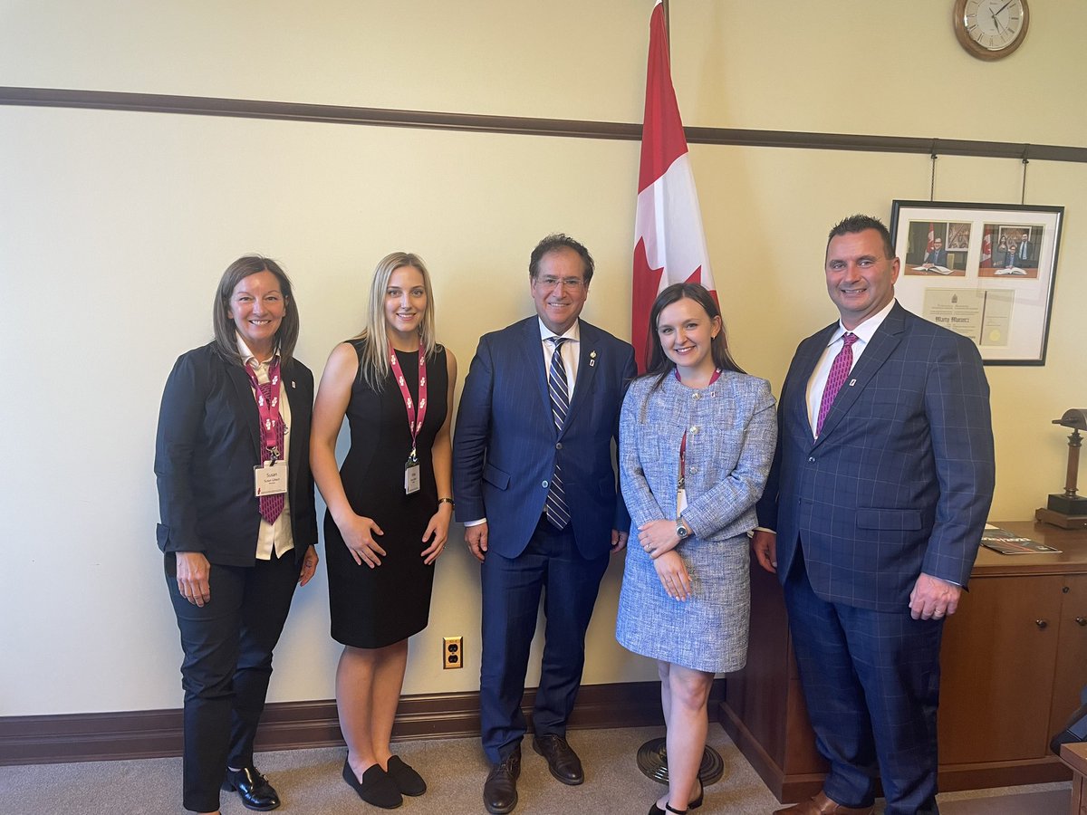 IBAManitoba's tweet photo. IBAM and @YBNMB travelled to Ottawa this week to participate in #IBAC2023OnTheHill. Thank you Marty Morantz and @MPTedFalk for meeting with us and for the discussion! https://t.co/dLFR7MfFQJ