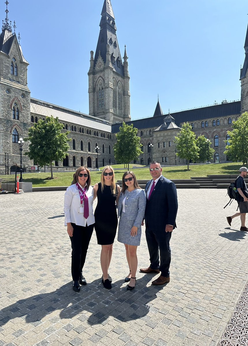 IBAM and <a href="/YBNMB/">Manitoba Young Brokers Network (YBN)</a> travelled to Ottawa this week to participate in #IBAC2023OnTheHill. Thank you Marty Morantz and @MPTedFalk for meeting with us and for the discussion!