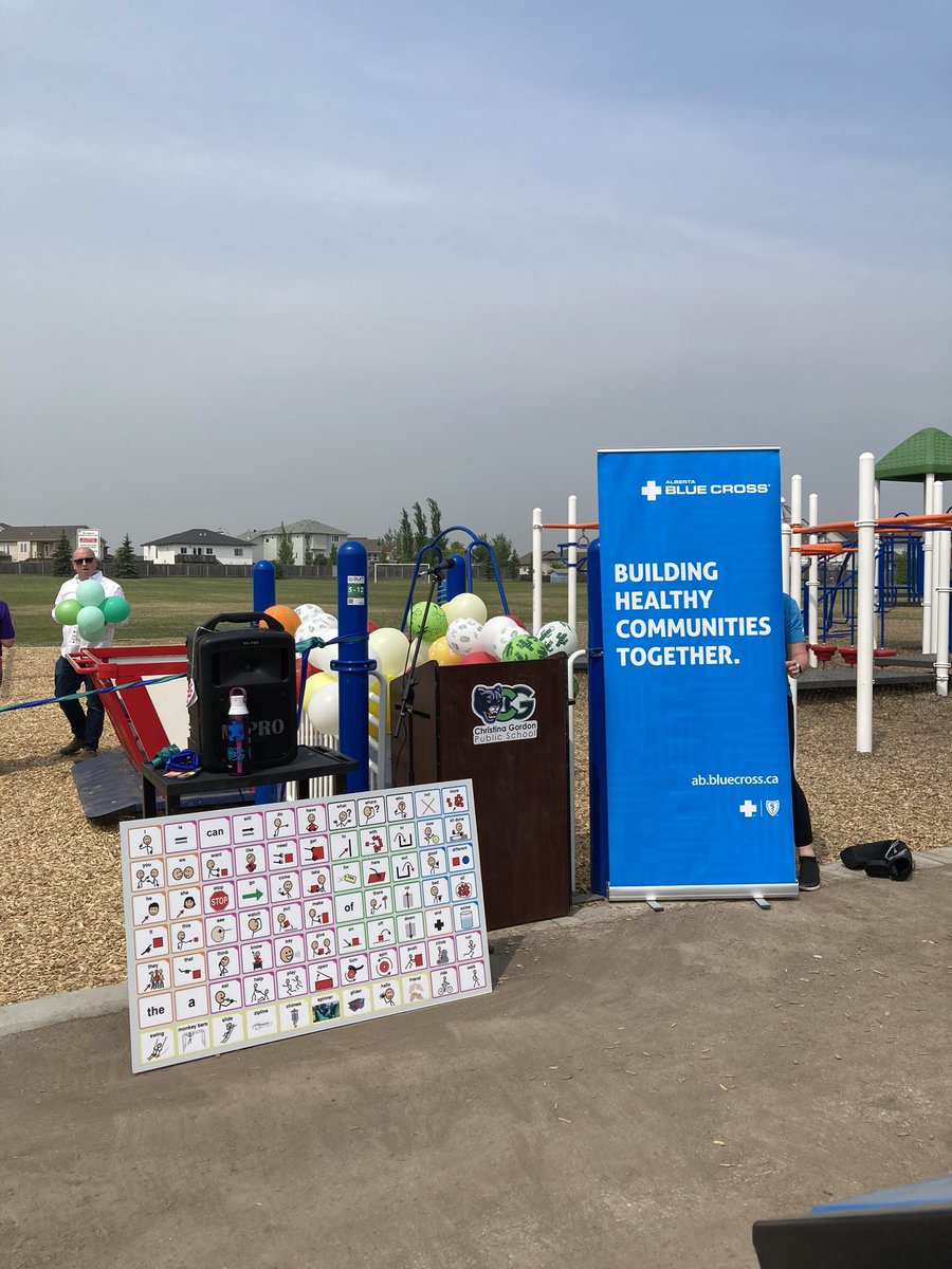 JenQuigley_'s tweet image. @ChristinaGFMPSD is having their grand opening of their incredible Inclusive Playground. Way to go team … you truly are #DoingWhatsBestForKids @FMPSD @annaleeskinner @InclusionAB @cynthia_shelley @RhondaBlanchet2