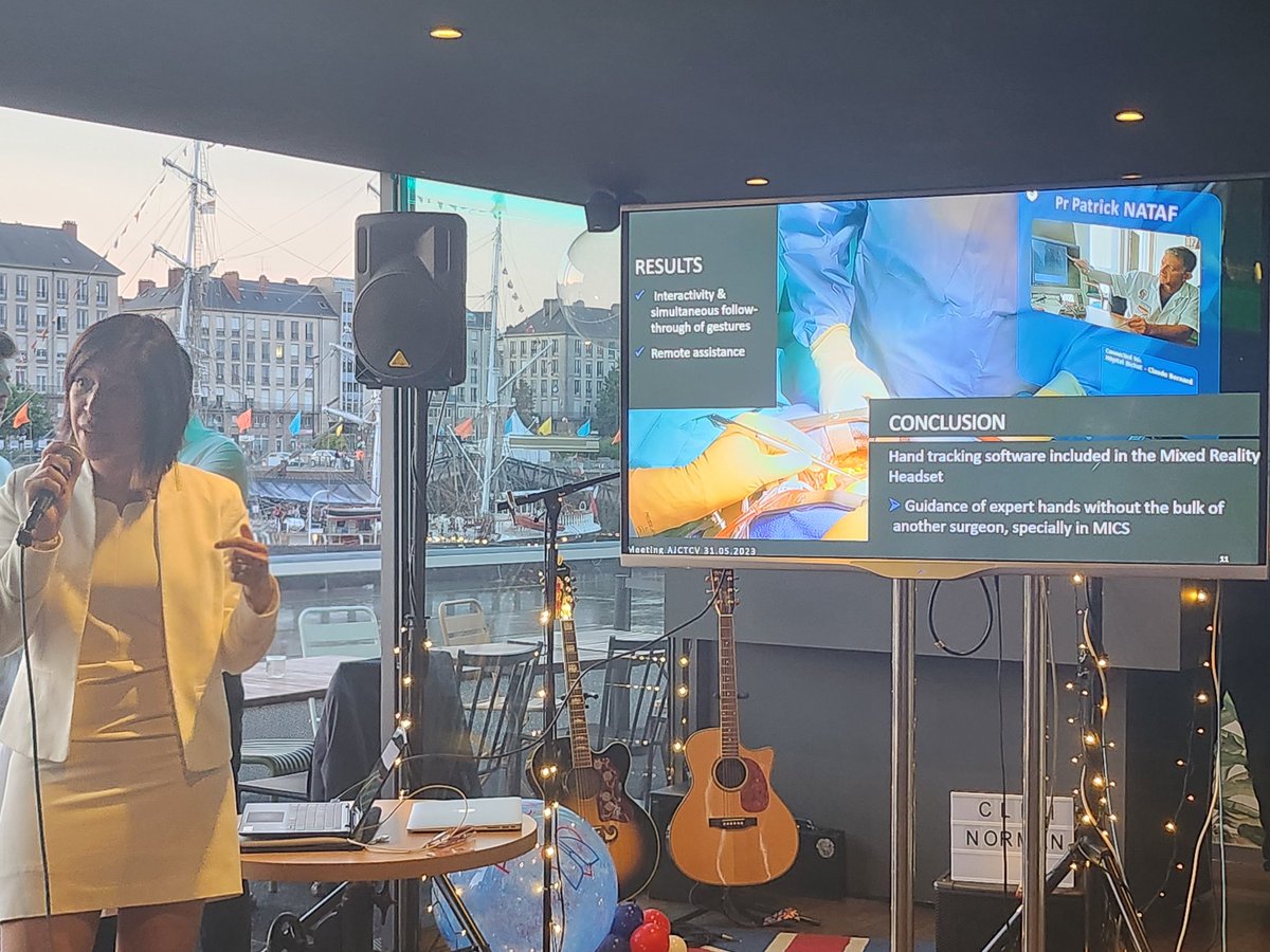 so_vasse's tweet photo. Ces projets sont en plein développement, le Pr Nataf prend le relais pour les détailler. De la R&amp;D au bloc opératoire, les hologrammes deviennent de plus en plus précis.
#15ansAJCTCV #JFEF
@ajctcv #SFCTCV https://t.co/6bnuZ5JMXR
