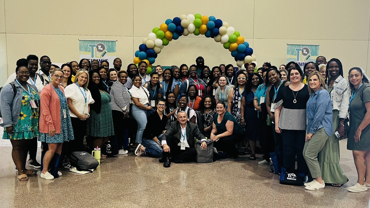 VoironLouis's tweet photo. What a great group from @IbervilleSchool at the Teacher Leader Summit!!  Thanks for being here to learn more to help our students!!!! https://t.co/4SlitsWwpJ