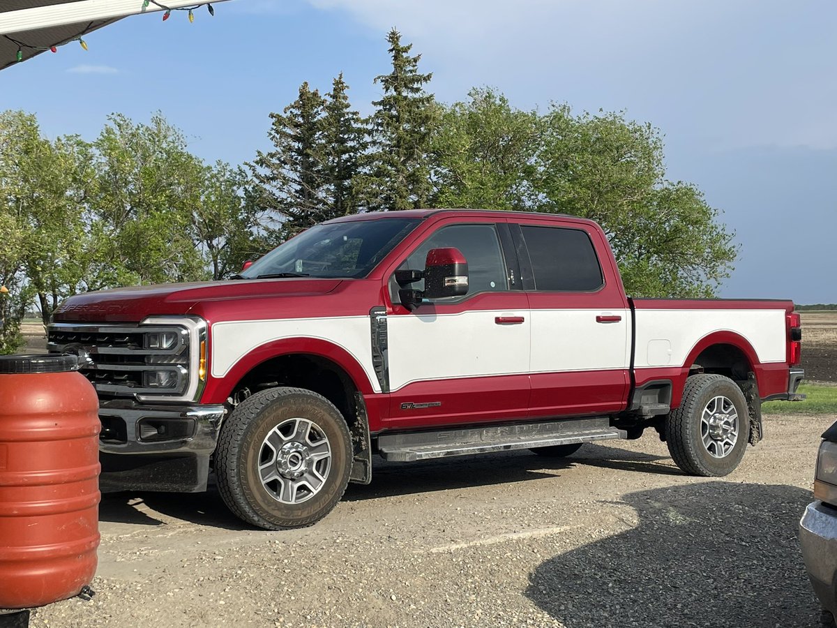 Dustin De Yaegher tweet media