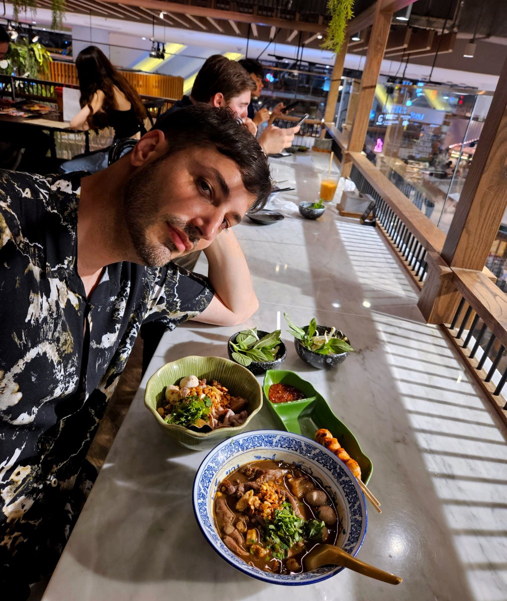 Junalekorea's tweet photo. Porque eres tan uapo mi niño
Dime la verdad
porque? https://t.co/2EdpoYdfFI