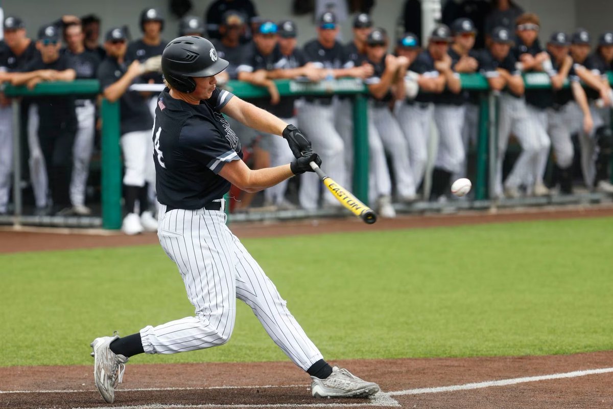 In the regional quarterfinals, Brad Pruett: - Went 7 for 7 with 5 RBIs - Pitched 7.1 innings of 1-run ball - Picked up a bases-loaded save Now the Oklahoma signee has Denton Guyer making history. “These type of players don’t come around all the time.' dallasnews.com/high-school-sp…