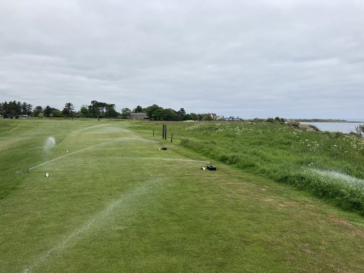 Good to catch up with Jim and the team at Alnmouth today to see the new @TheToroCompany irrigation install @ReesinkTurfcare @IrritechLimited @LS_Systems making sure they’re happy with everything going forwards