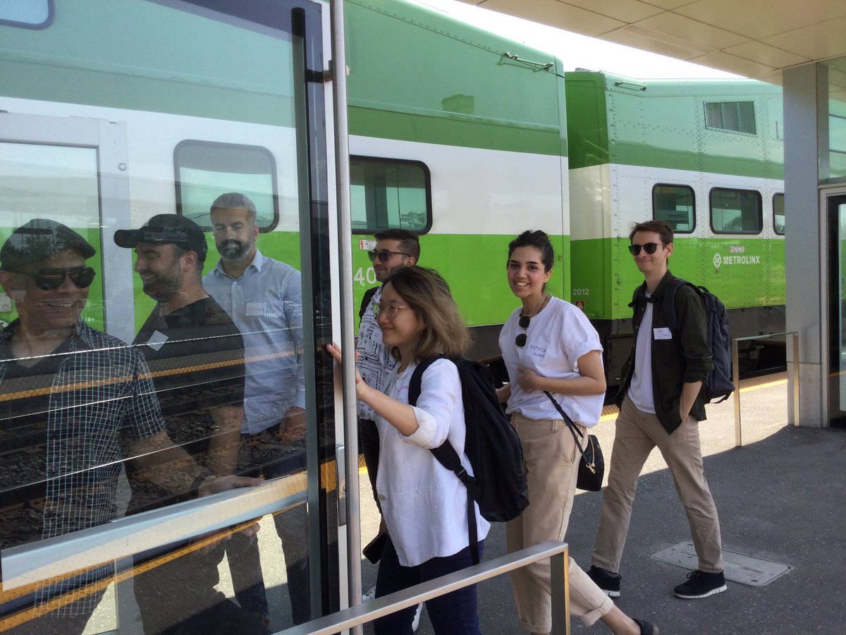 HousingNowTO's tweet image. 1/ Sunny afternoon touring “Transit-Oriented Density” sites in #ScarbTO along @GOtransit Lakeshore East line w/ @naama_blonder of #SmartDensity. 1st stop is #Guildwood GO Station &amp;amp; adjacent 80 DALE AVE former City surplus-land site in pre-construction w/ Podium Developments…