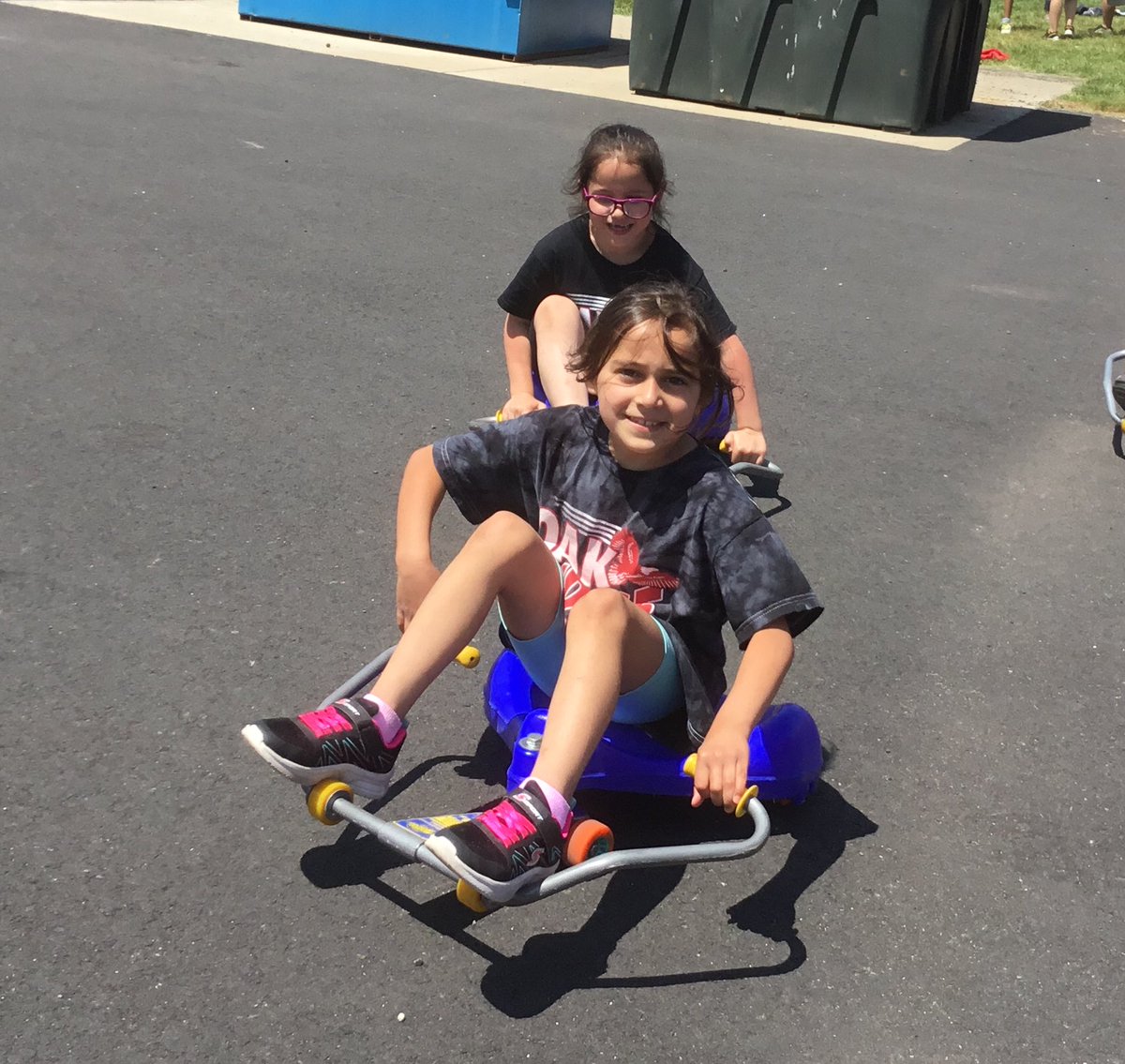 FeehanORH21's tweet image. We had so much fun at Field Day today! Thank you, School 21 PTO.😍 @ORHEagles21 #WeHelpChildren #makingitfun