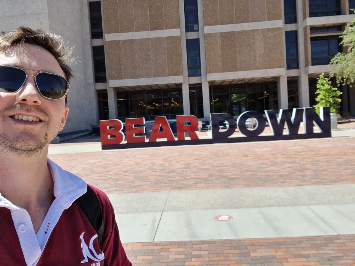 hey_eamonn's tweet photo. Day #1 of my @FulbrightAUS at the @UofAZSurgery. Beautiful campus, amazing team, and great weather 🌵 🌞 

Also cheers to the boys for getting the job done this morning @QLDmaroons, couldn't have asked for a better start to the day 🏉 @QUT @TRI_info https://t.co/HfeoQPx3P1
