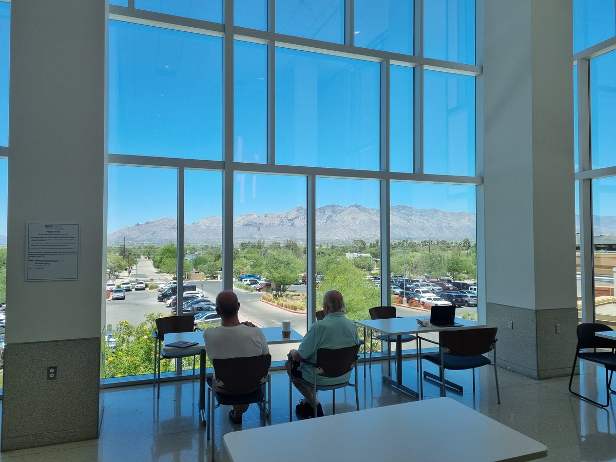 hey_eamonn's tweet photo. Day #1 of my @FulbrightAUS at the @UofAZSurgery. Beautiful campus, amazing team, and great weather 🌵 🌞 

Also cheers to the boys for getting the job done this morning @QLDmaroons, couldn't have asked for a better start to the day 🏉 @QUT @TRI_info https://t.co/HfeoQPx3P1