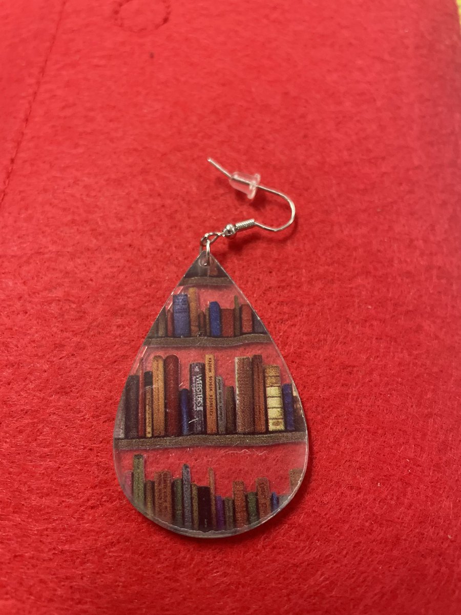 librarycreedon's tweet photo. A dear social worker, friend gave me these earrings remarking that I am making a difference ❤️ #schoollibrarymonth #KindnessMattersッ -#CASEL https://t.co/0oEWgHux3J
