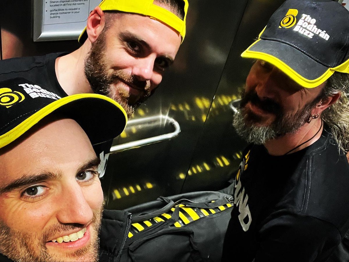 TheBodhranBuzz's tweet photo. 130 global Google managers today! 🙌🏼 I couldn’t have done it without these two legends. Thanks a million, lads! 🐝💛🎶 #googledublin #googleireland #thebodhranbuzz #teambuilding #leadership #lunchandlearn https://t.co/66ELdK4t3U