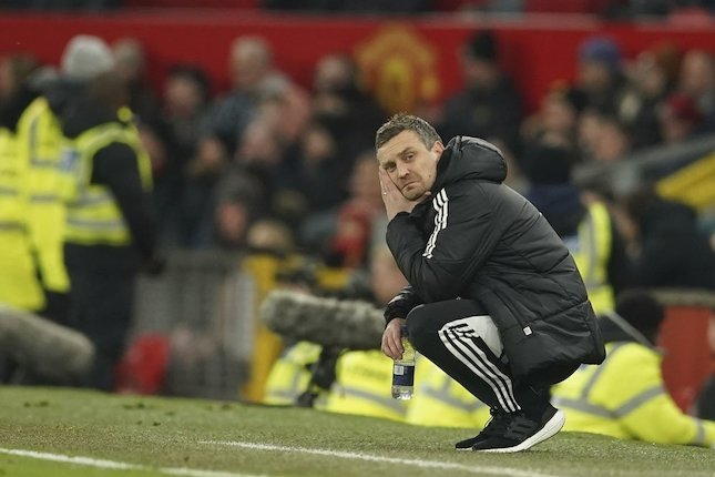 LeedsPeru's tweet photo. Mis notas a los entrenadores
Marsch 2
Sukabala 3
Gracia 2.5
Allardayce 3
Se va quedar Radrizzani 👻💀 https://t.co/pK1jsEXHeU