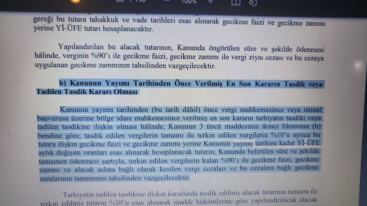 Değerli meslektaşlarım. Tebligin o kadar önemli bir kısmıdır ki.

Bugün mesela Bölge idare mahkemesi aleyhinize karar tesis etse bile ilk mahkeme kararı kanunun yayim tarihinden önce lehinize ise cezanın %90'ini silebiliyorsunuz.

Çok ince bir detaydir...