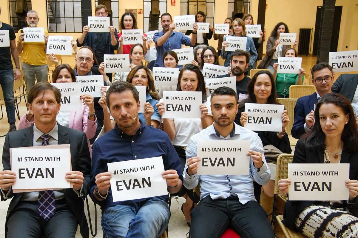 We held a roundtable in Madrid discussing press freedom and the work of journalists in conflict zones. We discussed the case of Evan Gershkovich - unjustly imprisoned in Russia. 

#IStandWithEvan