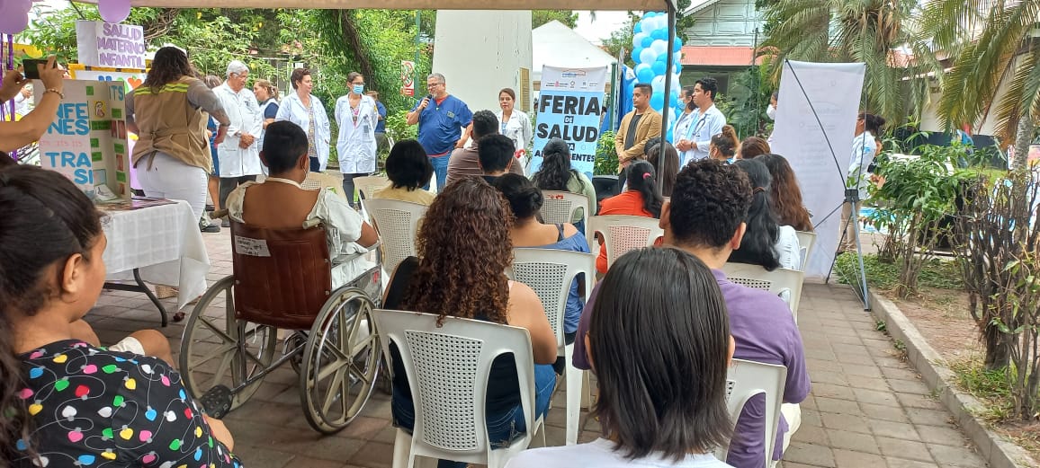 HRosalesSV's tweet photo. Con el propósito de promocionar los servicios de atención integral y diferenciada que ofrece el Hospital Rosales a los adolescentes, éste día se llevó a cabo con mucho éxito la primera “Feria de Salud para adolescentes”. https://t.co/aQySyLWBfC