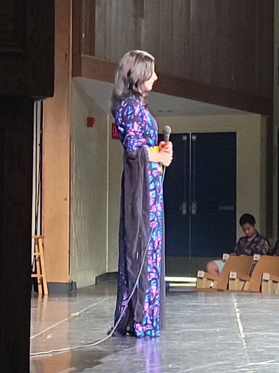 davidsonbrookes's tweet photo. Amazing performances for multicultural day @MontcalmCougars! Best day of the year! https://t.co/uaH05fJlrT