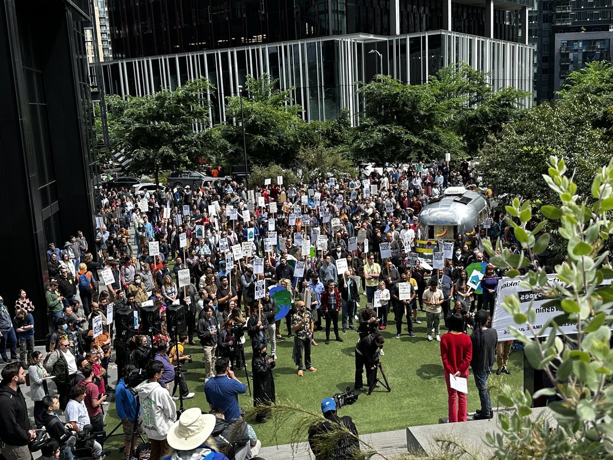 AMZNforClimate's tweet photo. Thanks to everyone who showed up to make #AmazonWalkout a success! https://t.co/cscIr6emzE