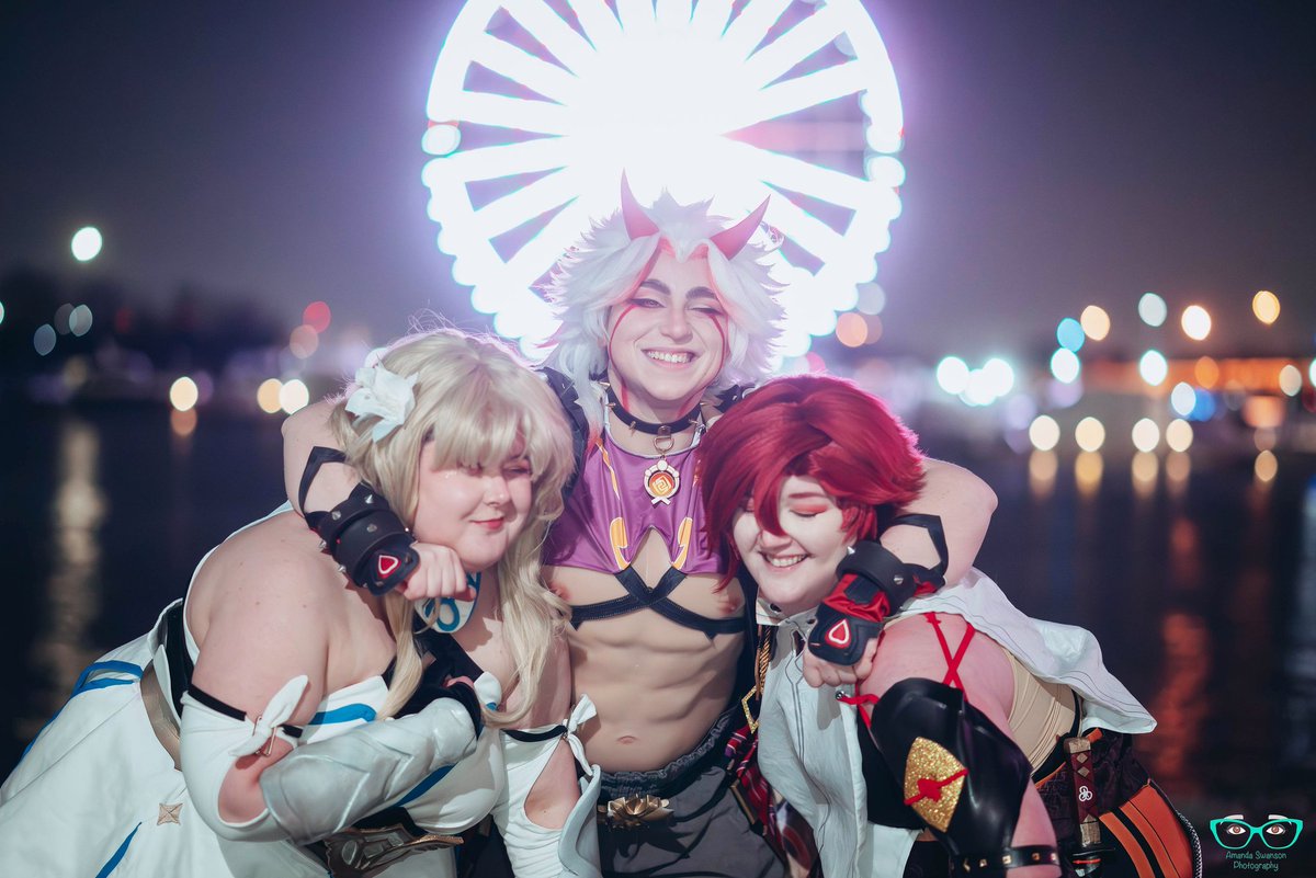kfullzz's tweet photo. Got to recreate my favorite scene from Heizou's hangout with my crew at Katsucon! https://t.co/Prgj1tmVV1