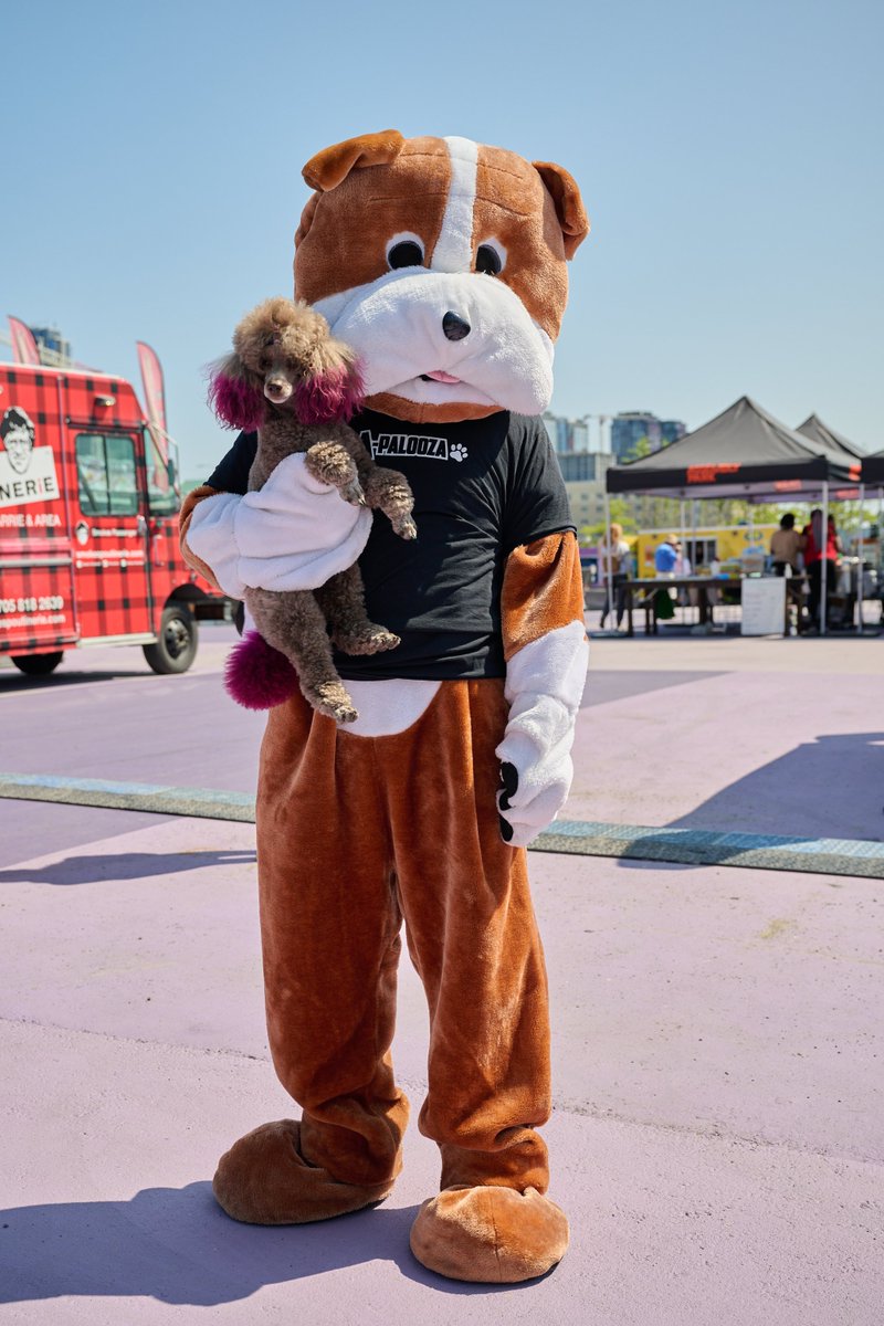 Can you guess what's happening this weekend at Assembly Park? It's Woofapalooza! Woof-a-palooza is a fun-filled weekend with our furry friends. The weekend is packed full of activities, vendors, contests and giveaways. woofapalooza.ca

#woofapalooza #AssemblyParkVMC