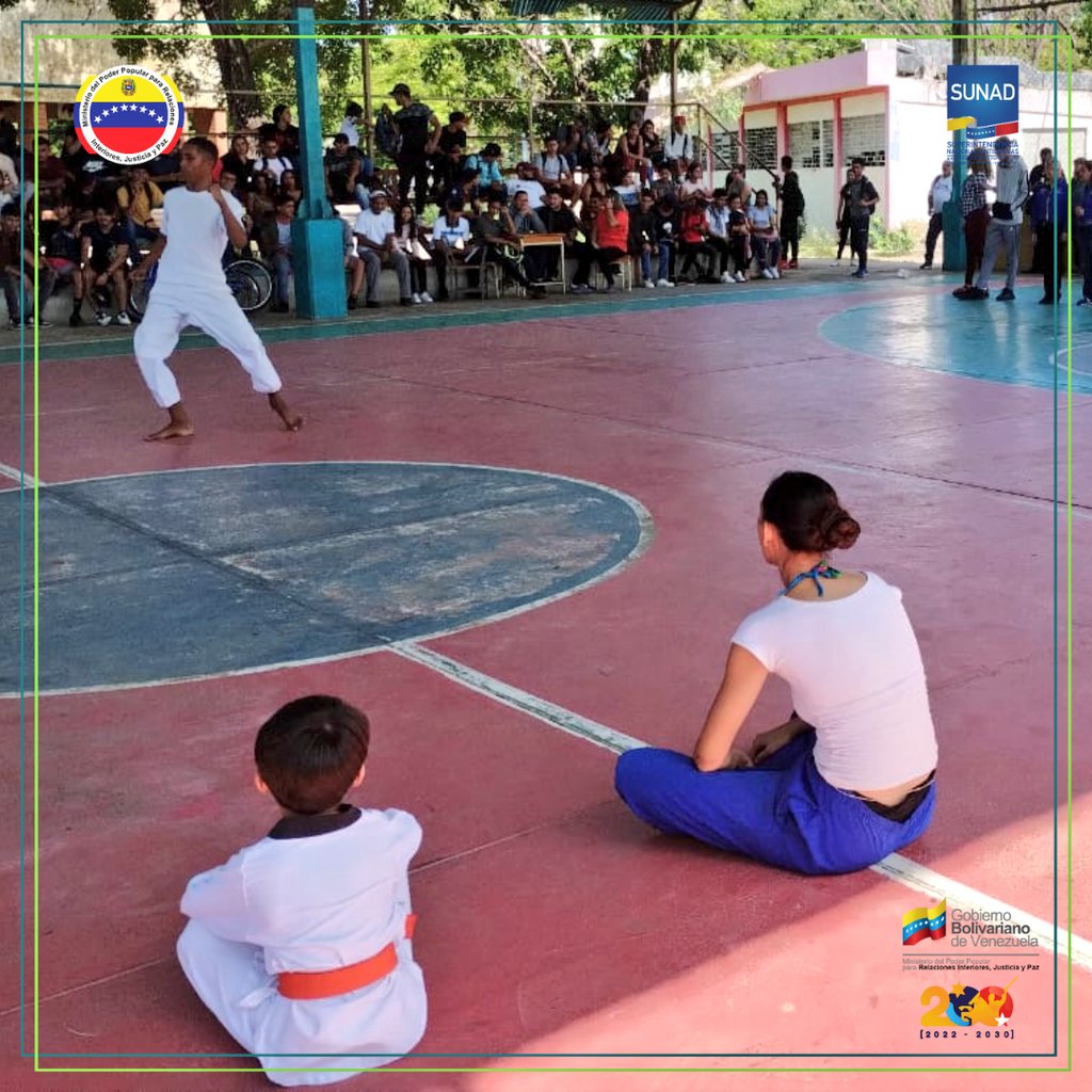 SUNADzuliacol's tweet photo. #Hoy31May  La @SUNADzuliacol realiza jornada informativa sobre daños y consecuencias del cigarrillo electrónico enmarcado en el #DíaMundialSinTabaco, dirigido a los bachilleres de la #UNERMB de Ciudad Ojeda, así mismo se llevó a cabo una  exhibición de Taekwondo #Lagunillas https://t.co/ulSsy7KpqU