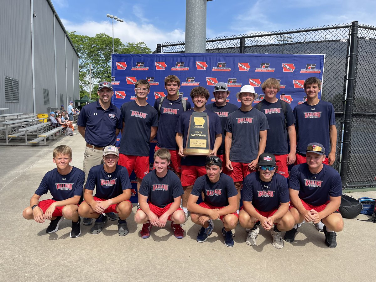 BallardBTennis's tweet photo. What a great group of guys in this photo! Represented our school and tennis program so well this season! #BallardTennis #TeamState https://t.co/w0JyaN7VqV