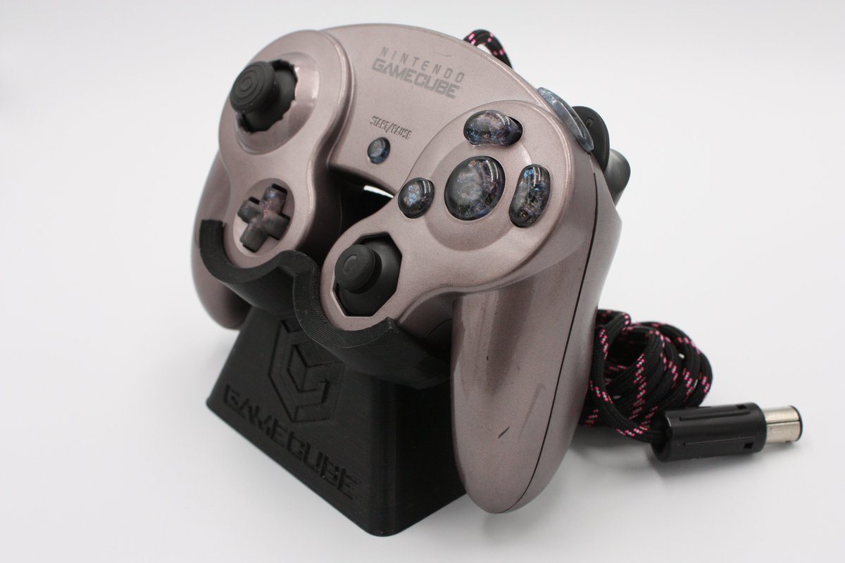 Slam Customs tweet media