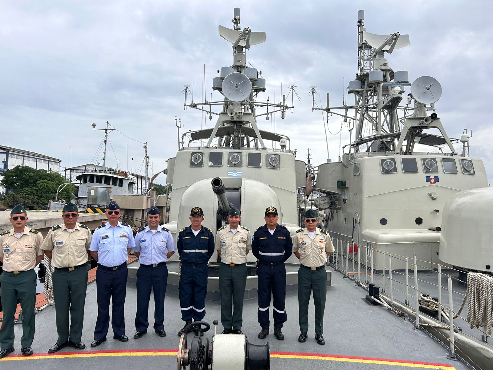 httpspbstwimgcommediaFxe8BP0WIAEKCqYformatjpgnamelarge