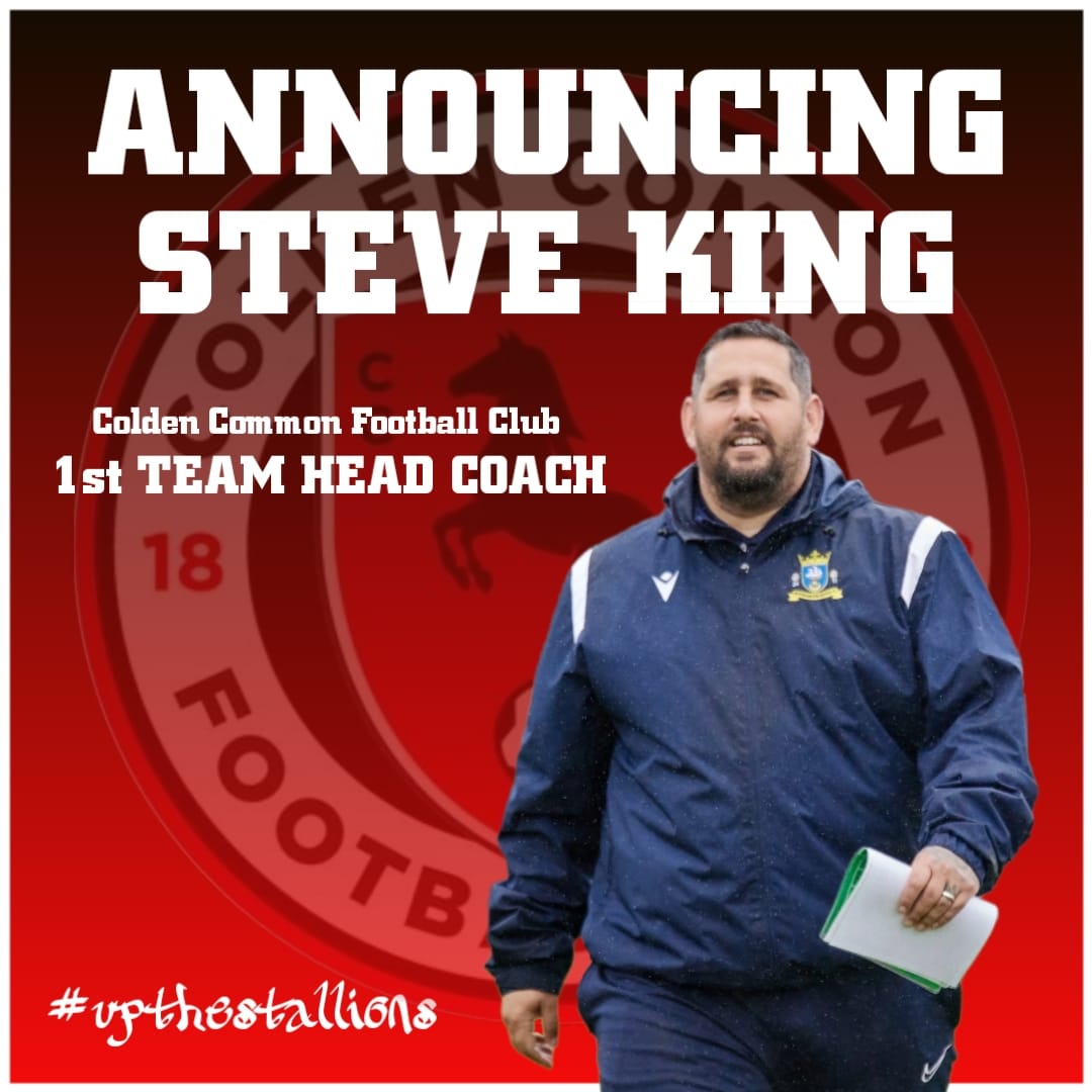 ColdenCommonFC's tweet photo. 𝗪𝗘 𝗚𝗢𝗧 𝗢𝗨𝗥 𝗠𝗔𝗡!! 🤩🍾🕺🎉

📢 We are delighted to announce the appointment of Steve King as our 🆕 Head Coach. 

Steve leaves his role as 1st team coach with @BMRFC to take charge of The Stallions effective immediately.

Full article here 👇

https://t.co/ZXZwWeoy8O https://t.co/T28J9AVl8N