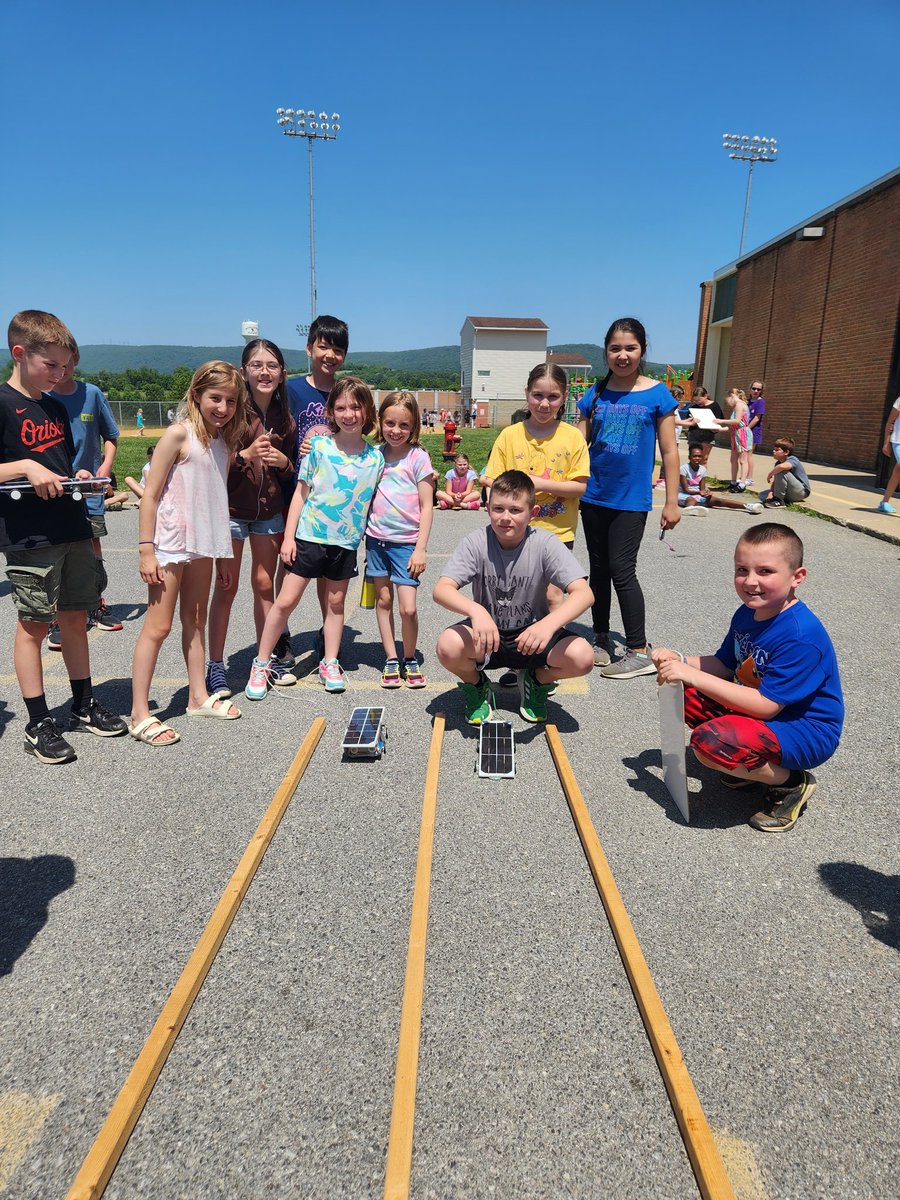 On this amazingly beautiful last week of school, why not spend some extra time outside building and racing solar cars. It took great problem solving and teamwork to build a successful car.
<a href="/MiddletownElem/">Middletown Elementary FCPS</a>